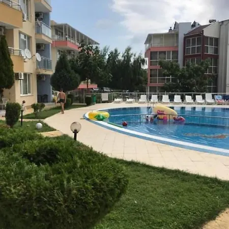 Gorgeous With Pool Steps Away From The Beach * 스베티 블라스